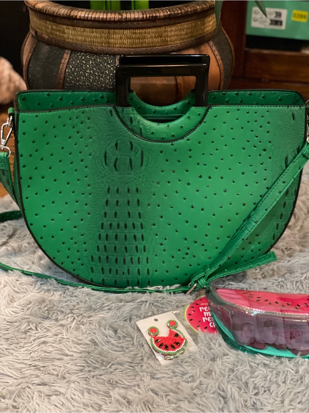 Green Semi-Circle Handbag with Top Handle Cato - Picture 1 of 2